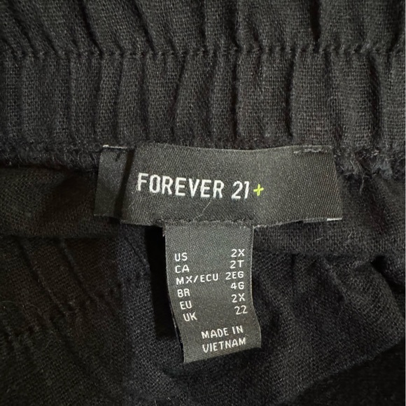 Forever 21 Black Paperbag Shorts - Picture 5 of 6